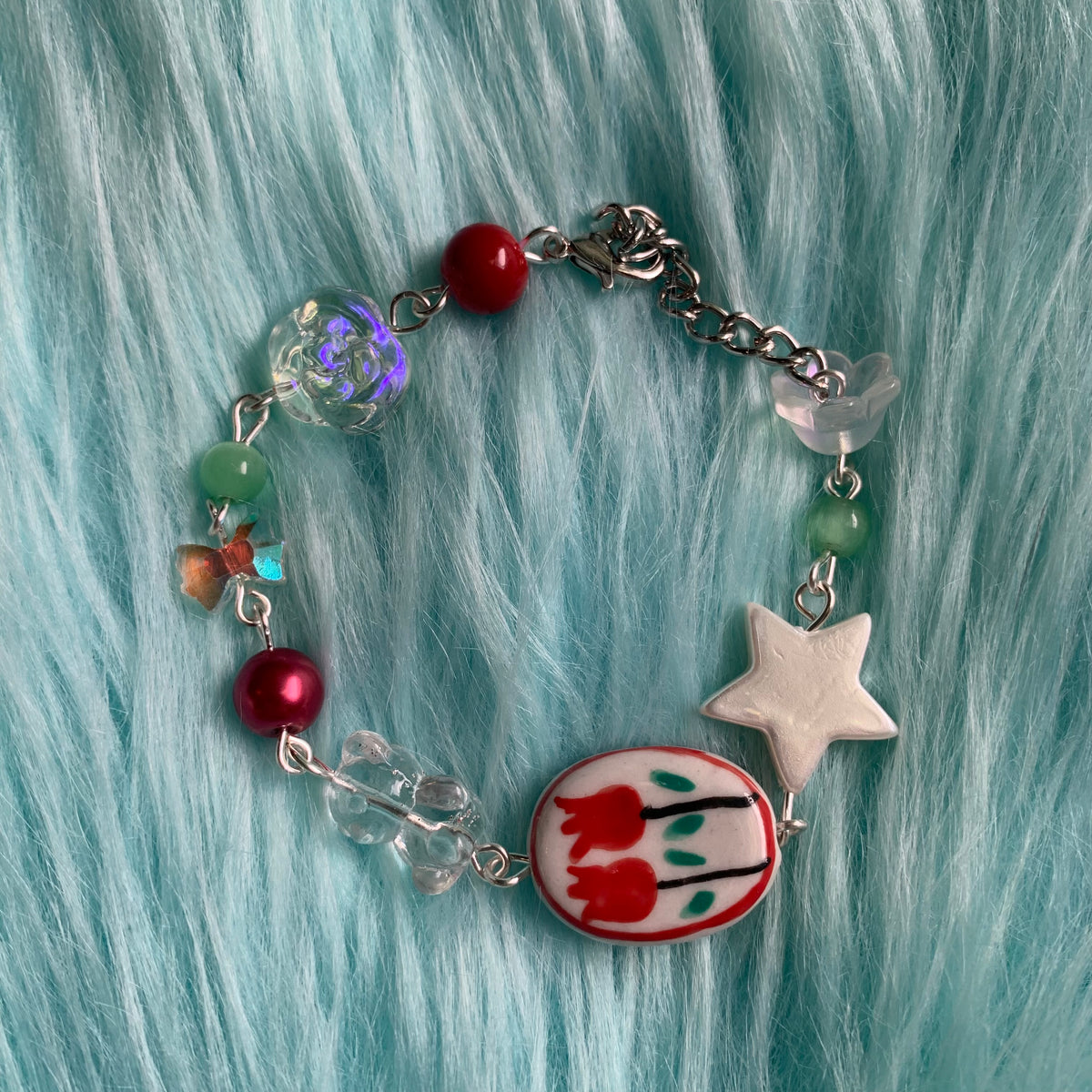 Red tulip bracelet